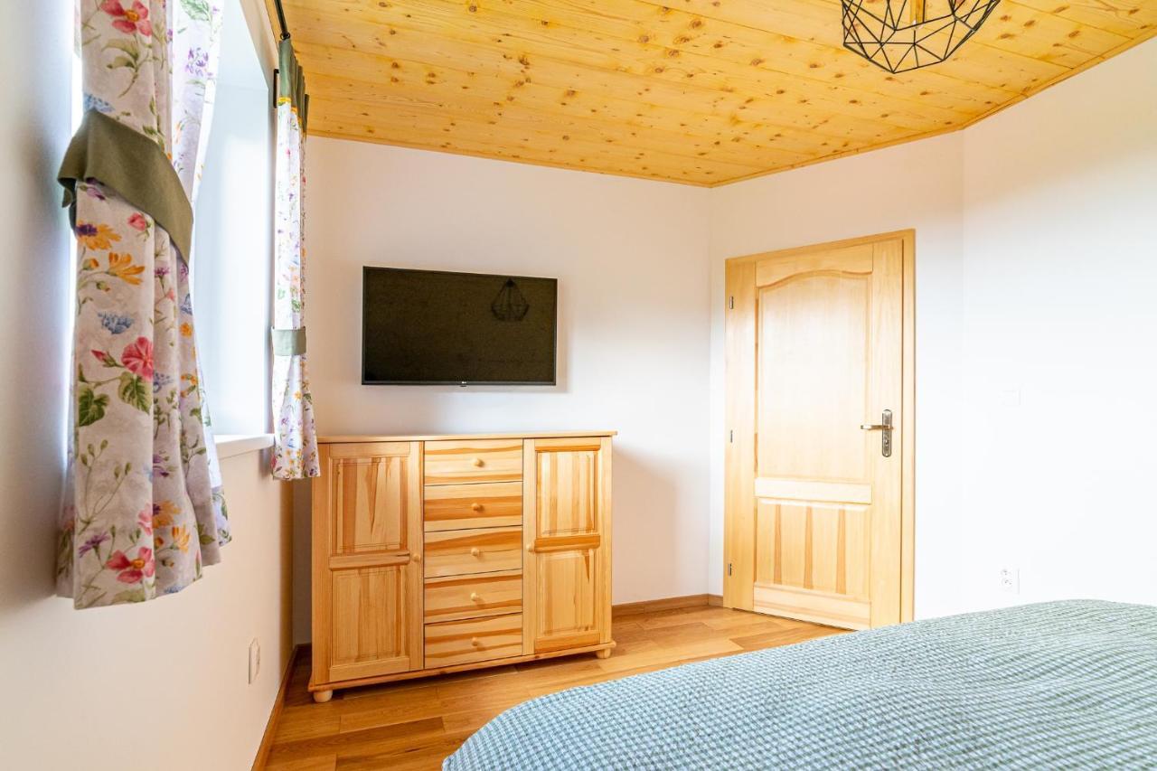 Apartmany Pod Rozsutcom - Zatkov Dvor - Prijazd Do Ubytovania Autom S Pohonom 4X4 Terchová Eksteriør billede
