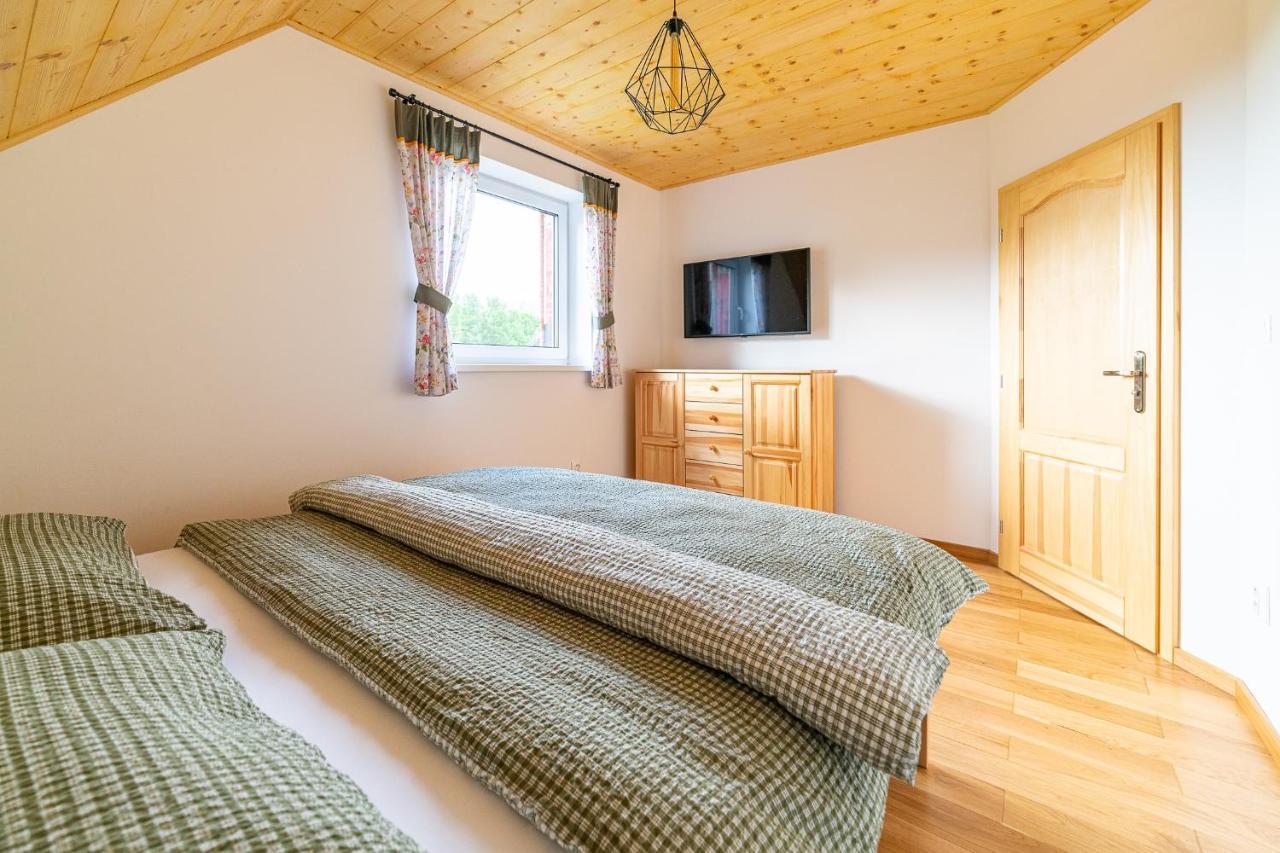 Apartmany Pod Rozsutcom - Zatkov Dvor - Prijazd Do Ubytovania Autom S Pohonom 4X4 Terchová Eksteriør billede