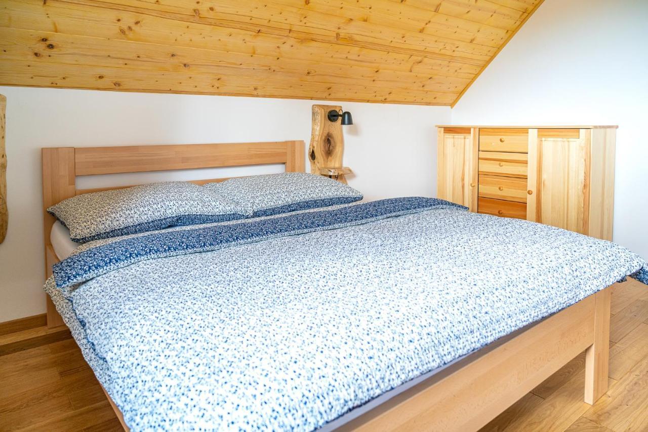 Apartmany Pod Rozsutcom - Zatkov Dvor - Prijazd Do Ubytovania Autom S Pohonom 4X4 Terchová Eksteriør billede